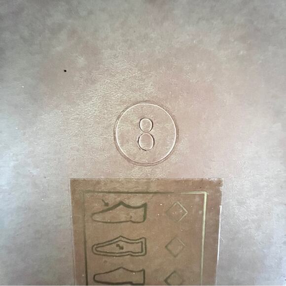 Sheena Flat Mule Loafer with Chain Detail Women’s Size 8 Black/Gold Very Comfy - Picture 4 of 9